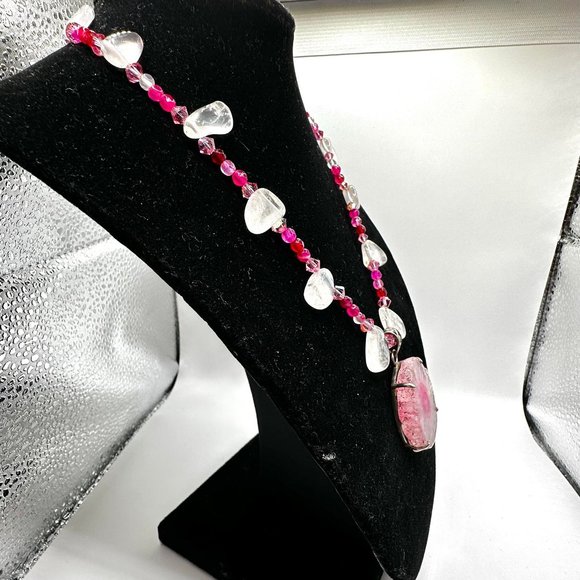 16" Pink Quartz Geode Gemstone Beaded Necklace and Earrings - Picture 5 of 17